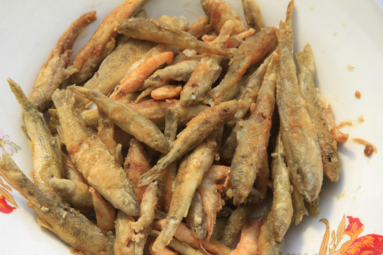 煎小魚