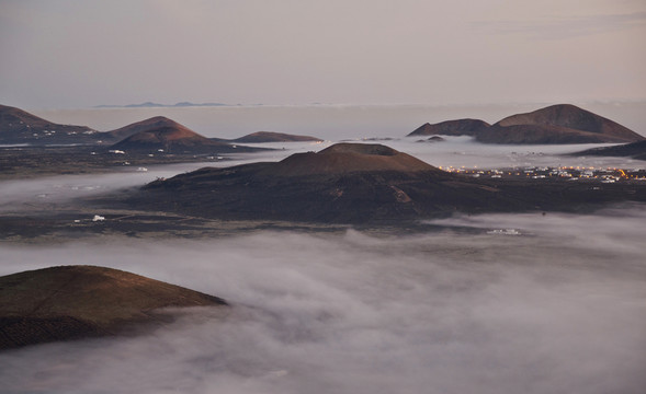 蘭薩羅特島山海