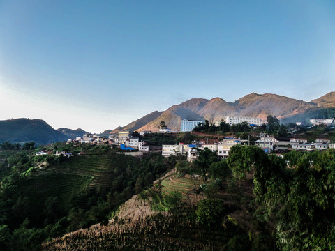 美麗山村