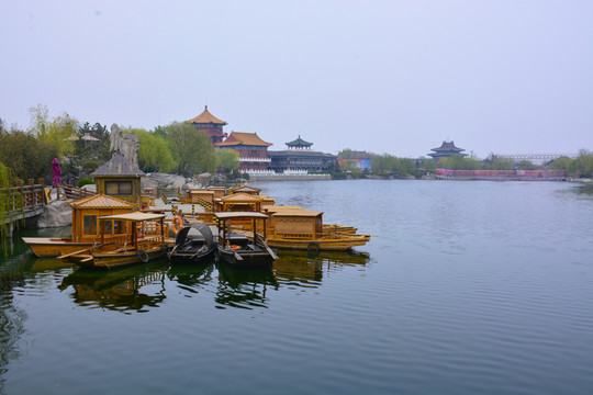 翰園湖泊游船