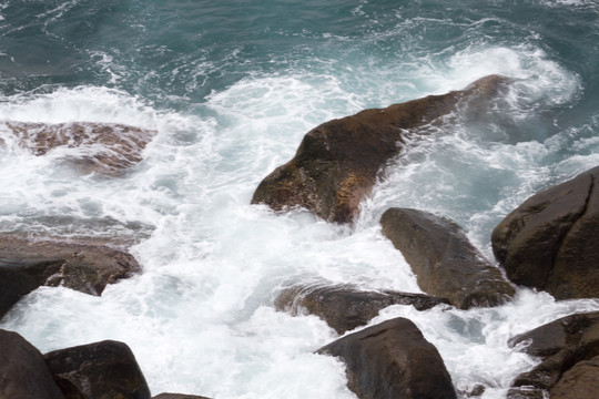 分界洲島風(fēng)光 礁石 海浪