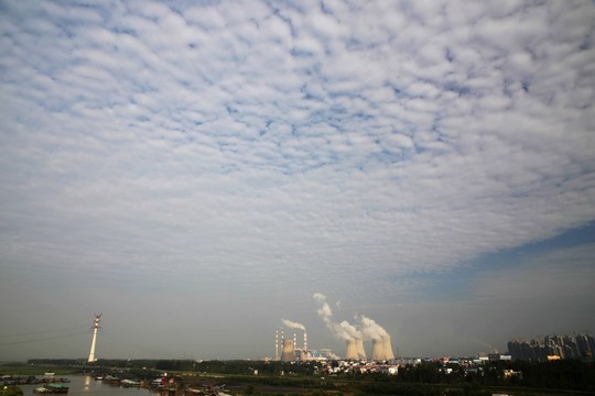 天空下的發(fā)電廠