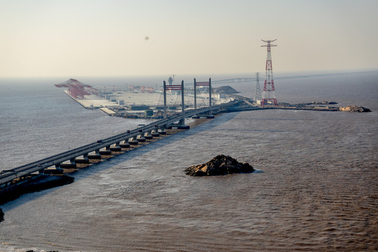 東海大橋