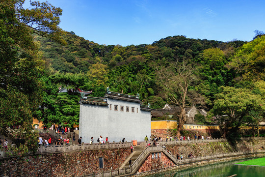 天童景區(qū) 藍天白云 古建筑