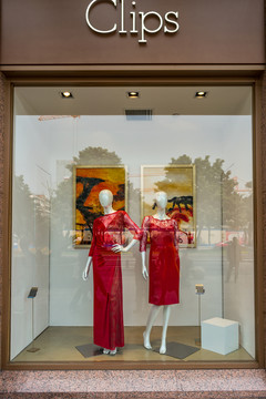 服裝店櫥窗展示