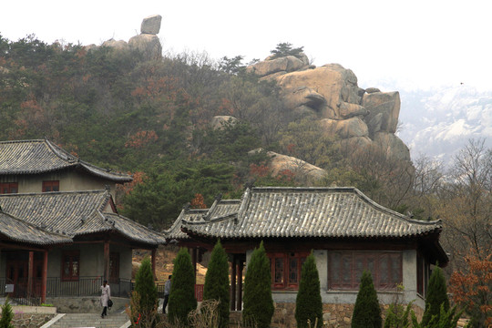 岠嵎山