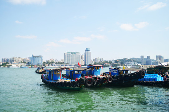 海上的漁船