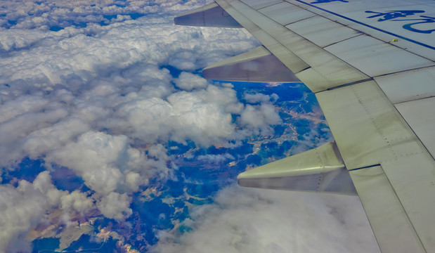 飛機(jī)機(jī)翼 旅行
