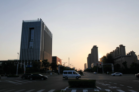 城市黃昏景象