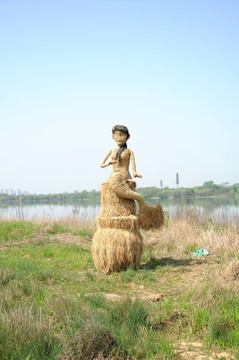 美人魚稻草雕塑
