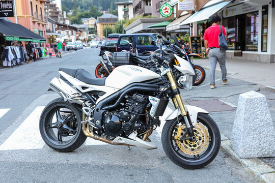 摩托車 街車 公路摩托車