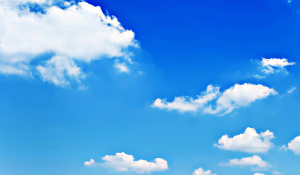 天空白云