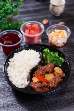 咖喱牛肉套餐