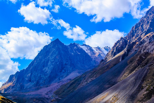 天山