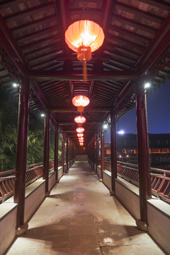 廊橋燈景