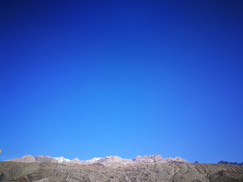 天山