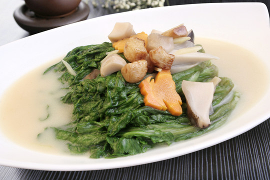 上湯碧綠菜