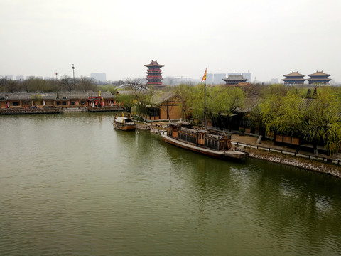 游船 畫舫 湖 古建 園林 清