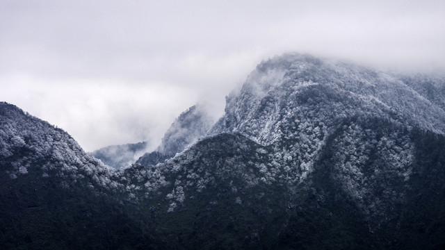 瓦屋山