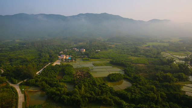 美麗鄉(xiāng)村 熱水村