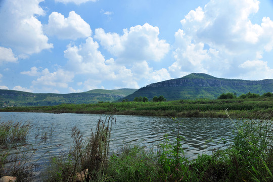 水庫(kù) 湖水