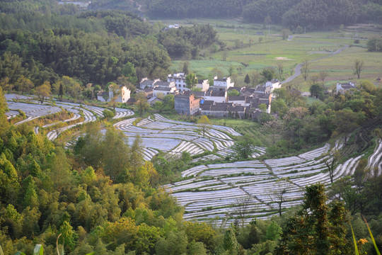 塔川風(fēng)光
