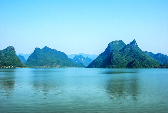 水庫(kù)風(fēng)光