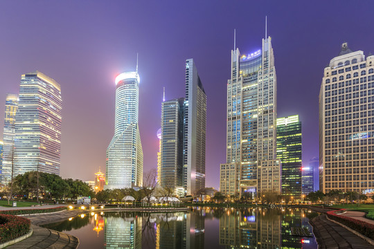 上海陸家嘴建筑夜景