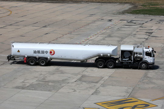 機(jī)場特種車 飛機(jī)加油車