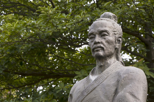 葛洪雕像