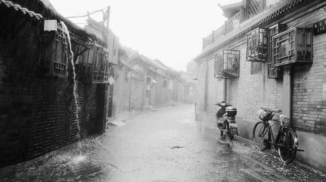 老北京胡同雨景