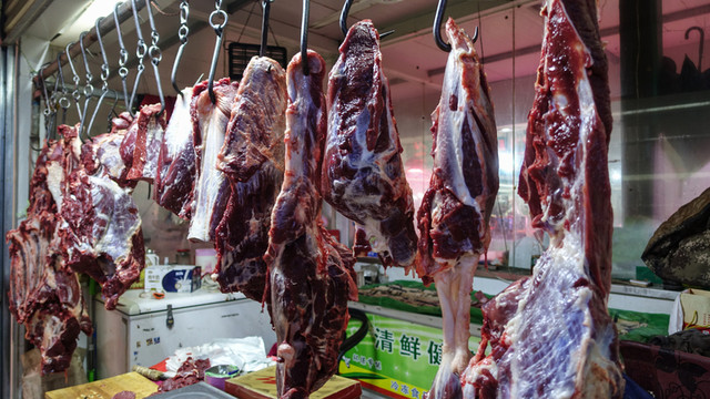 生羊肉