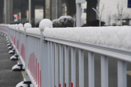 城市雪景
