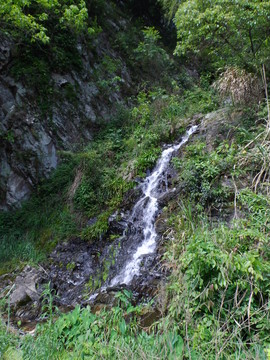 山間小溪