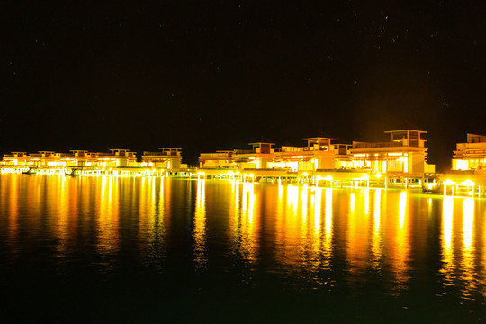 海上別墅 夜景