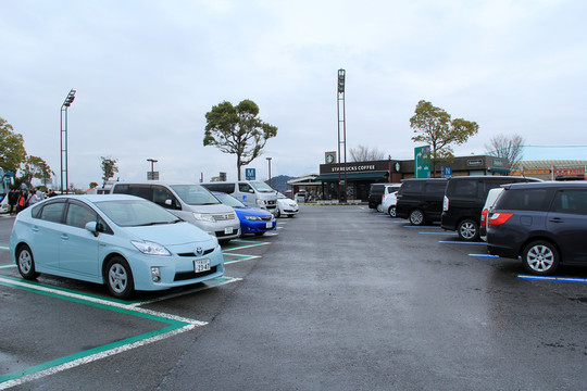 停車(chē)場(chǎng)