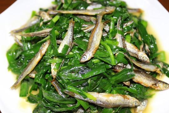 河魚炒韭菜
