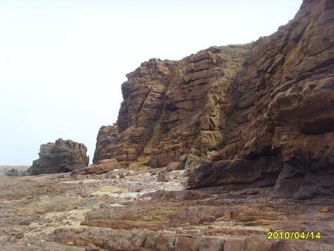 多孔海蝕崖懸崖地貌