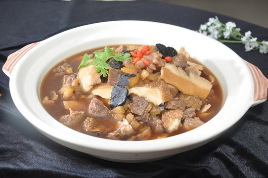 牛雜煲