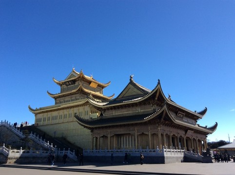 峨眉山金頂