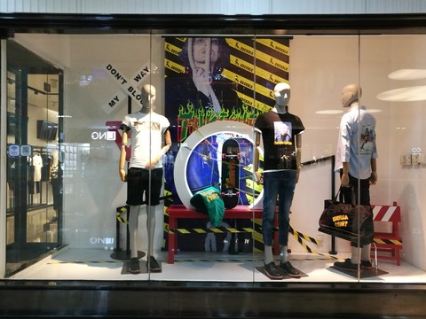男裝店 櫥窗 男裝櫥窗 休閑男