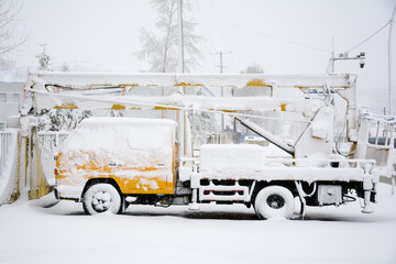 白雪覆蓋車(chē)輛