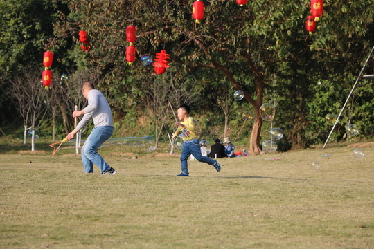 郊游