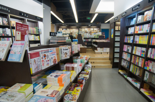 書店書架