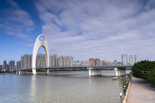 廣州獵德大橋