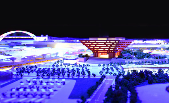 上海世博會(huì)園區(qū)建筑夜景