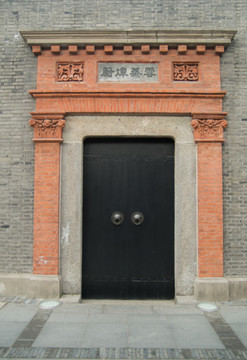 石庫(kù)門(mén)