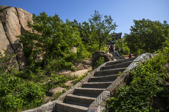 天下第一奇山嶧山