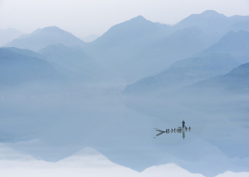 水墨云山