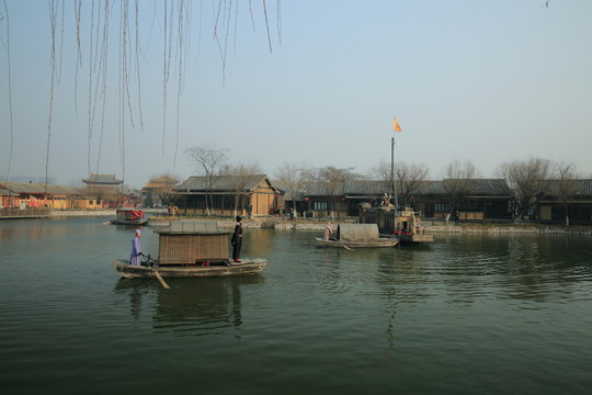 清明上河園實(shí)景演出